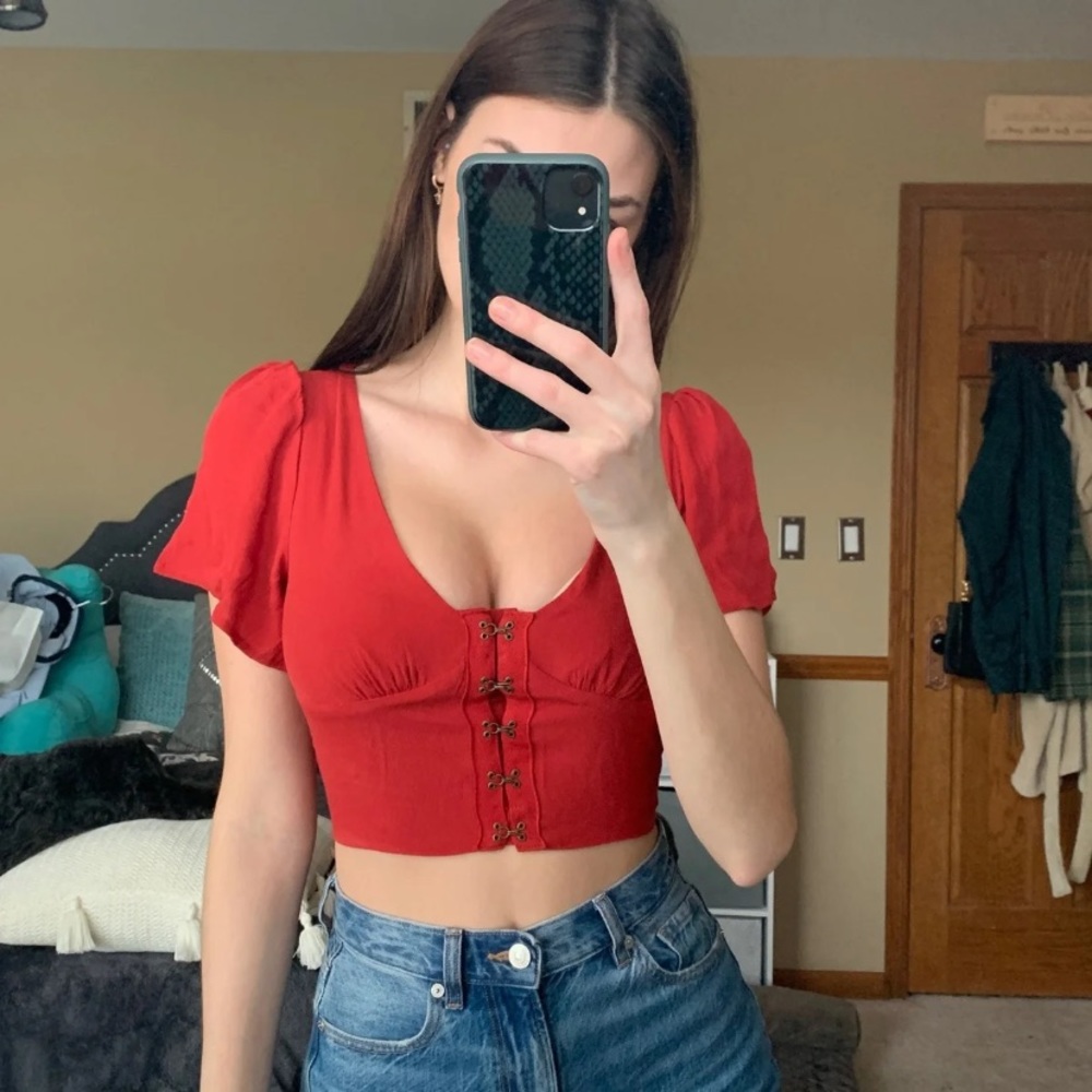 NWT Forever 21 Red Crop Blouse